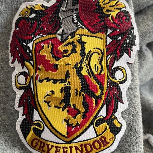 GRYFFINDOR crewneck - Universal Orlando Official Merchandise (S) - Picture 2 of 5